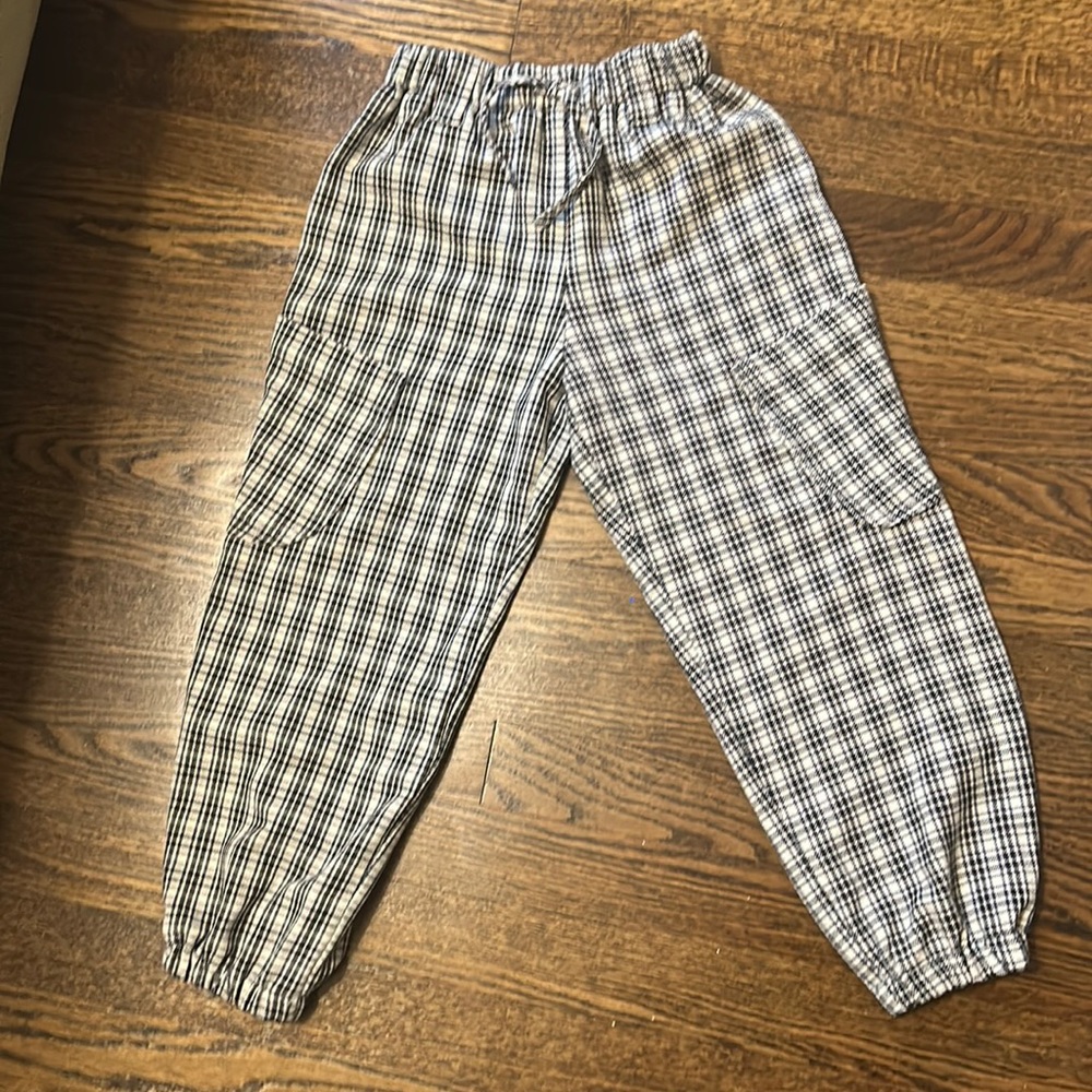 Zara cargo joggers, brand new condition, never worn!